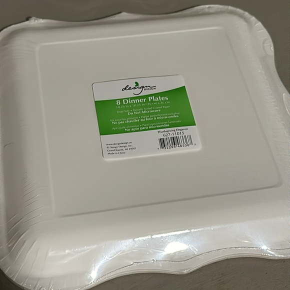 Thanksgiving Elegance Dinner Plates & Napkins - Picture 6 of 10